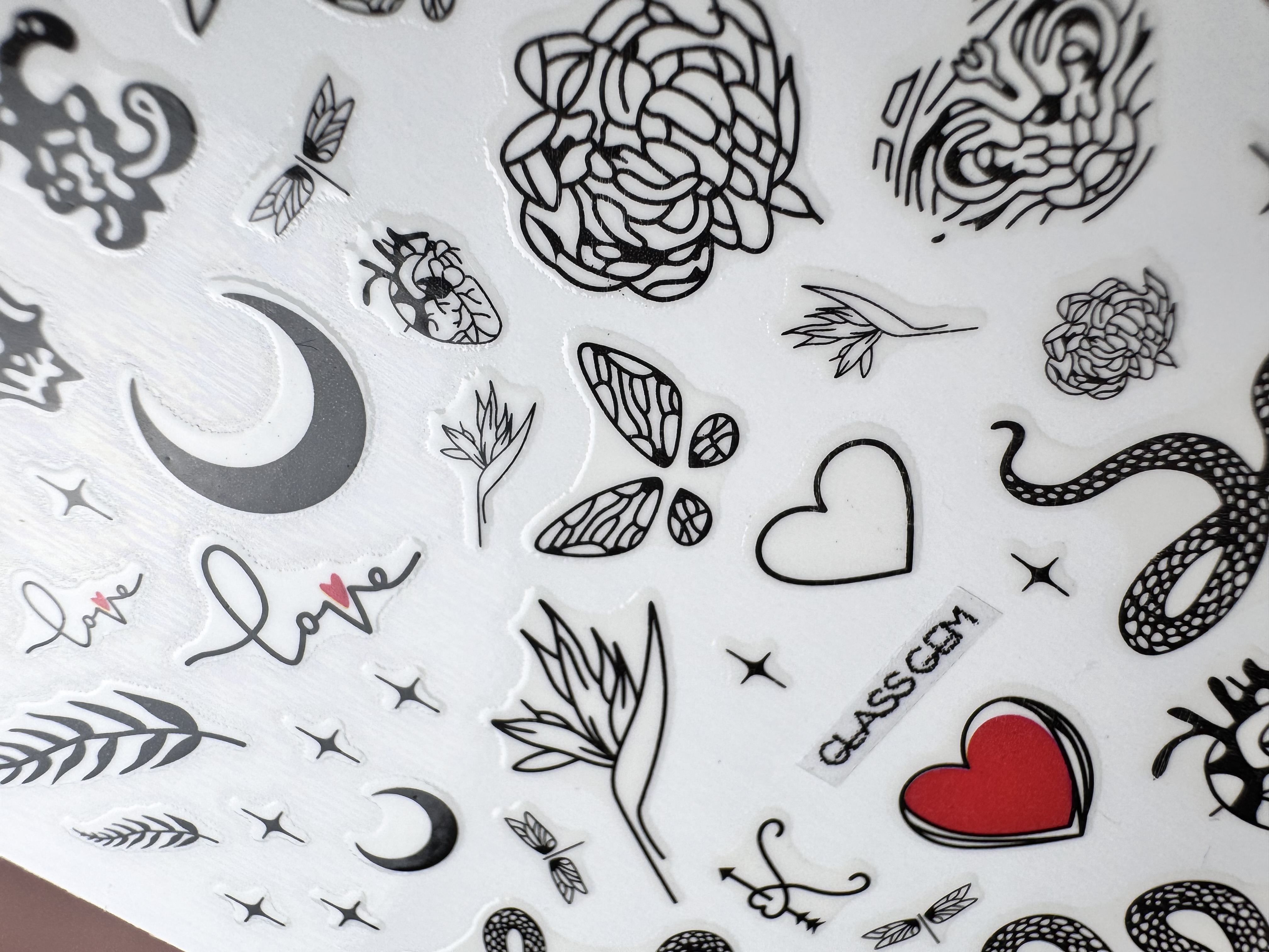 Sticker LOVE Design